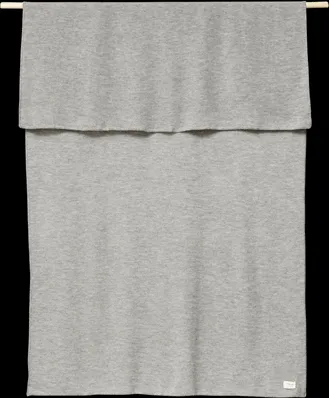 Form & Refine Aymara Plaid Grau